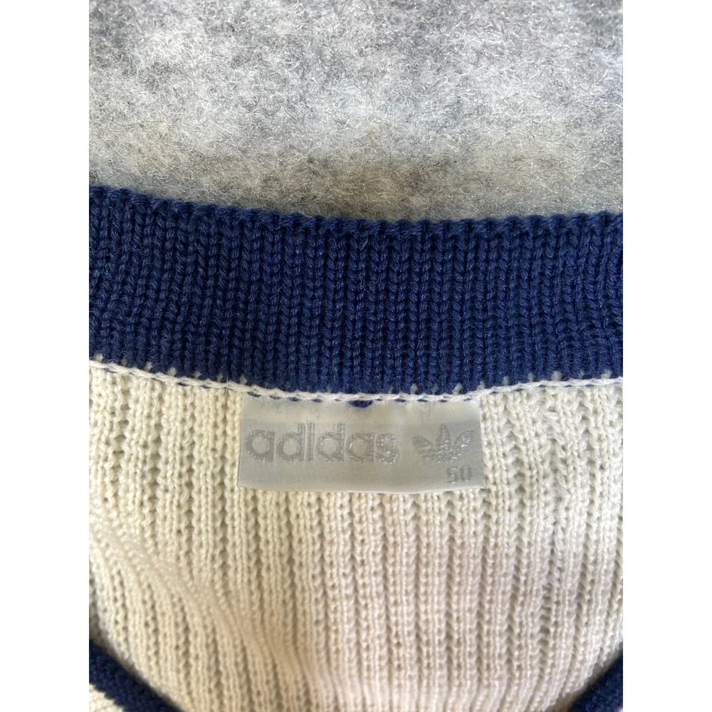 Adidas Vintage Sweater Vest White Navy Striped V Neck Athletic Size 50‎ Large